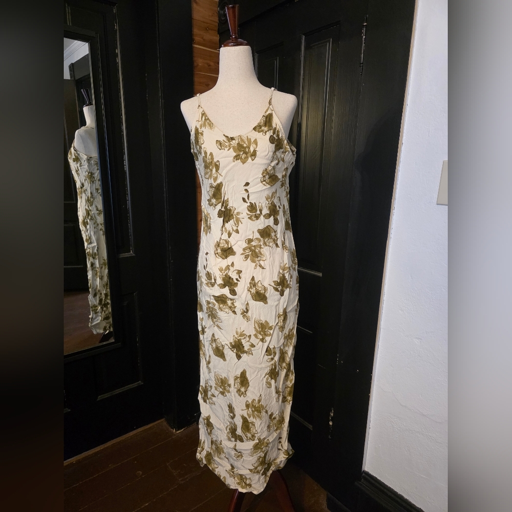 Velvet Heart Cream and Green Floral Maxi Dress